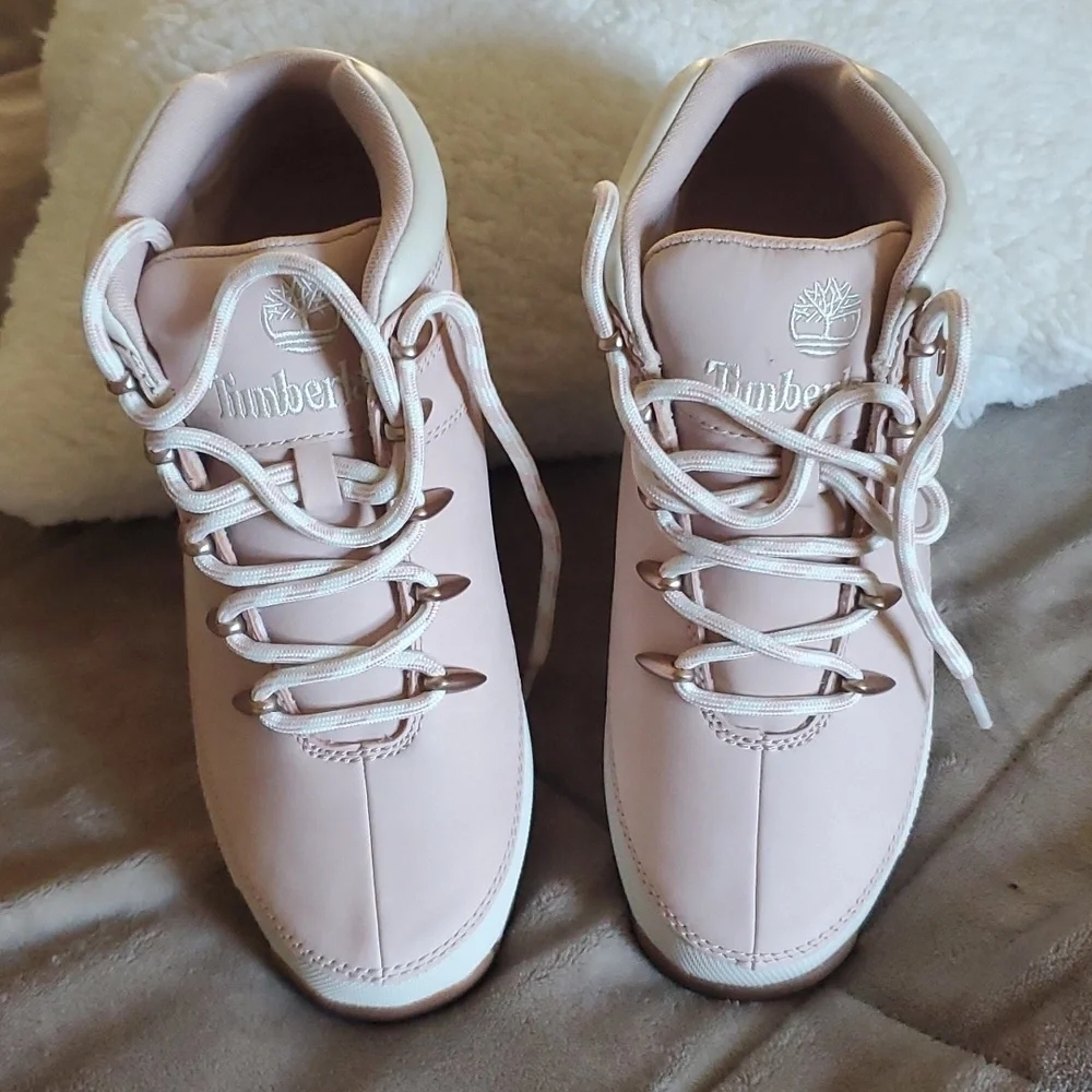 Women's Timberland hiker boots - Picture 2 of 5